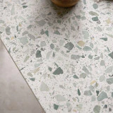 Elio - Table rectangulaire en terrazzo premium et métal green 4-6 pers.