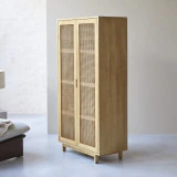 Luis - Armoire en orme massif et cannage