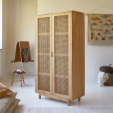 Luis - Armoire enfant en orme massif et cannage